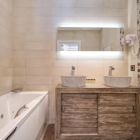 Spacious In Lejlighed